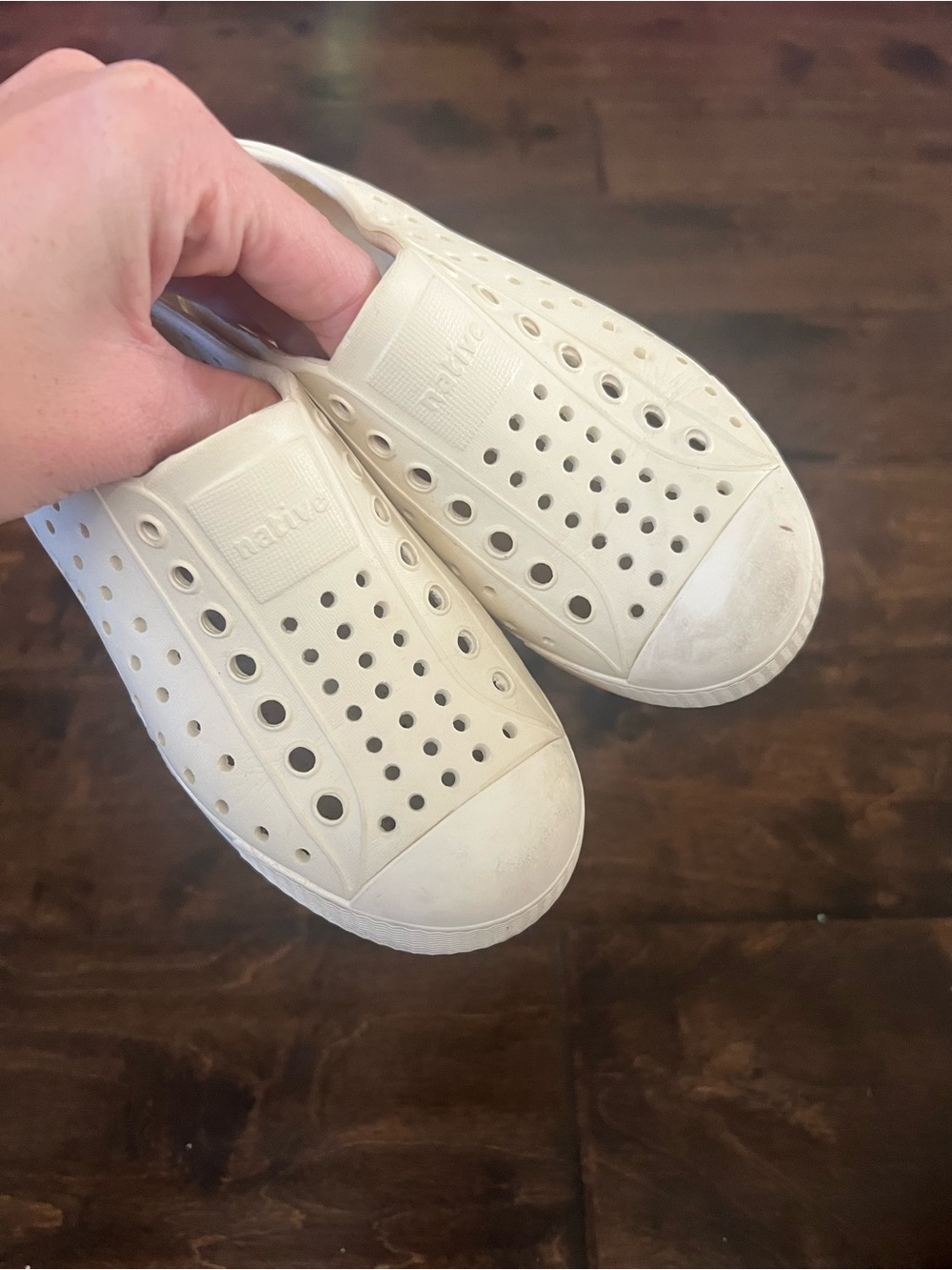 Native Unisex Kids White Slip-On Shoes - Picture 2 of 6
